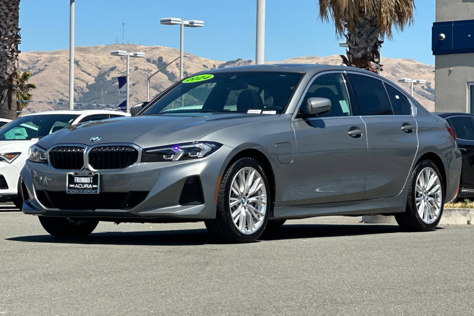 Used 2024 BMW 330e RWD image 8