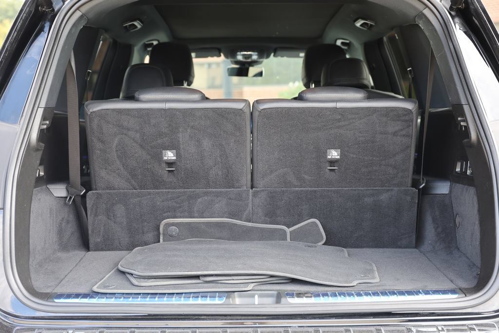 Used 2021 Mercedes-Benz GLS 450 4MATIC image 10