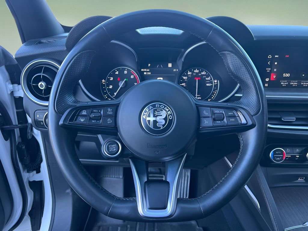 Used 2023 Alfa Romeo Stelvio Ti w/ Active Assist Plus Package image 17