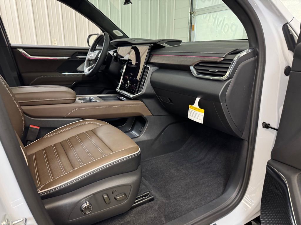 New 2026 GMC Acadia Denali Ultimate w/ LPO, Floor Liner Package image 26