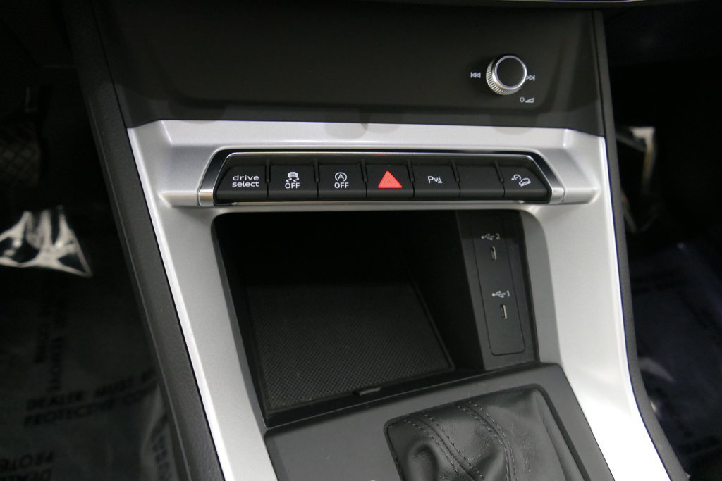 Used 2022 Audi Q3 2.0T Premium AWD/4WD image 17