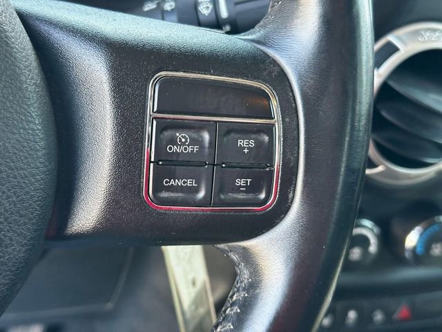 Used 2016 Jeep Wrangler Unlimited Sahara w/ Dual Top Group AWD/4WD image 18