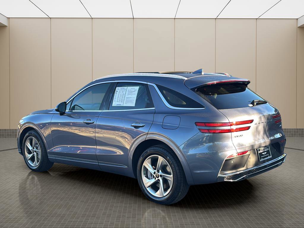 Certified 2026 Genesis GV70 2.5T Select image 3