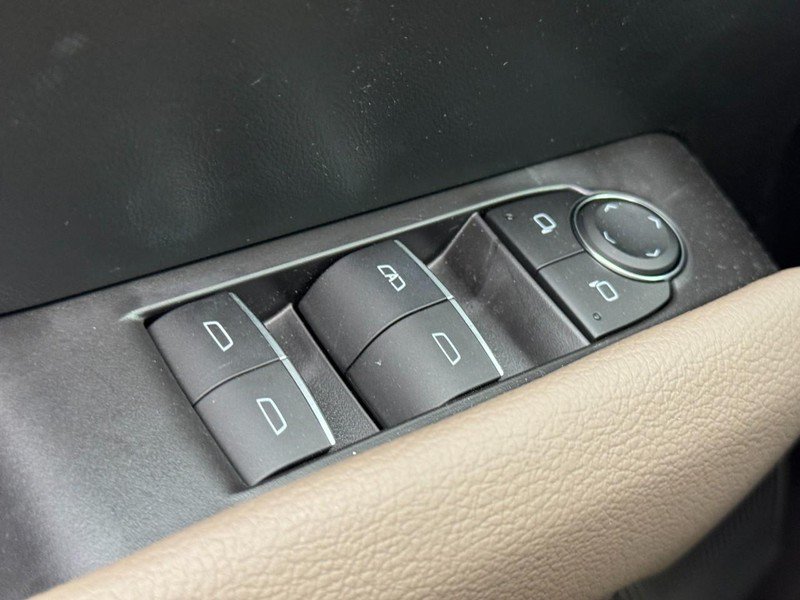 Used 2026 GMC Canyon Denali AWD/4WD image 23