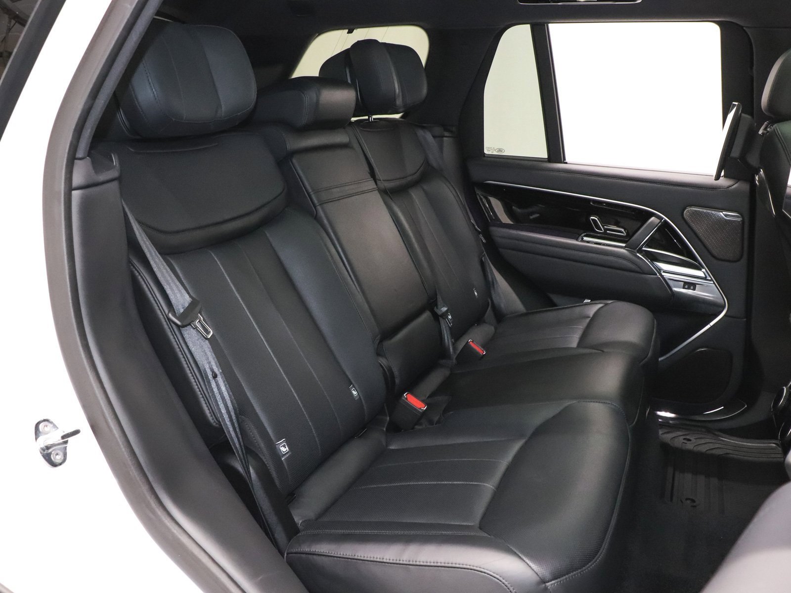 Used 2024 Land Rover Range Rover Autobiography image 27