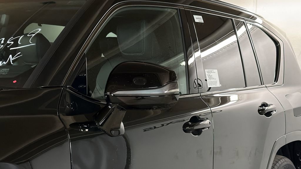 New 2026 Lexus LX 600 4WD w/ Luxury Package image 5
