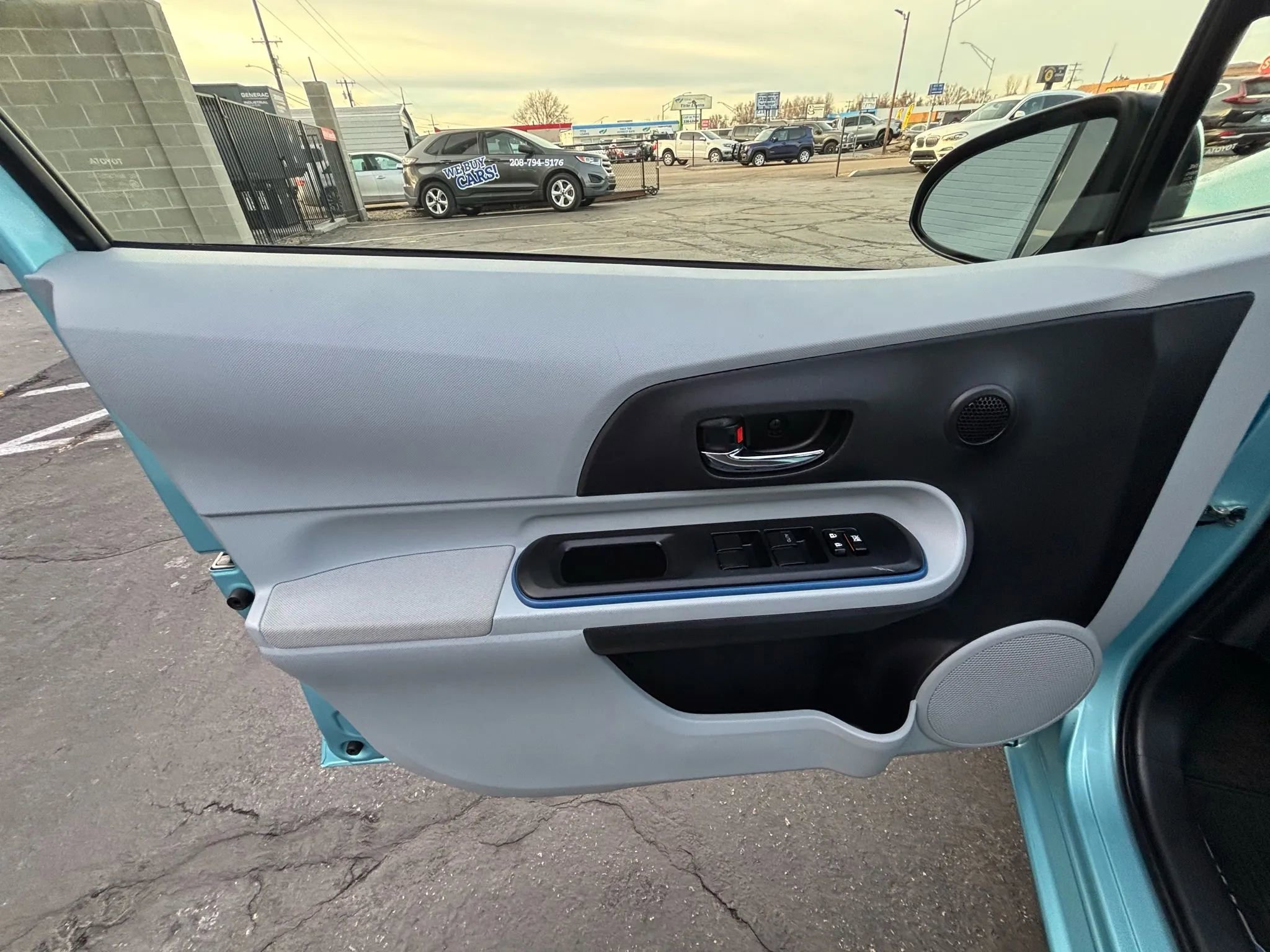 Used 2012 Toyota Prius C Three image 11