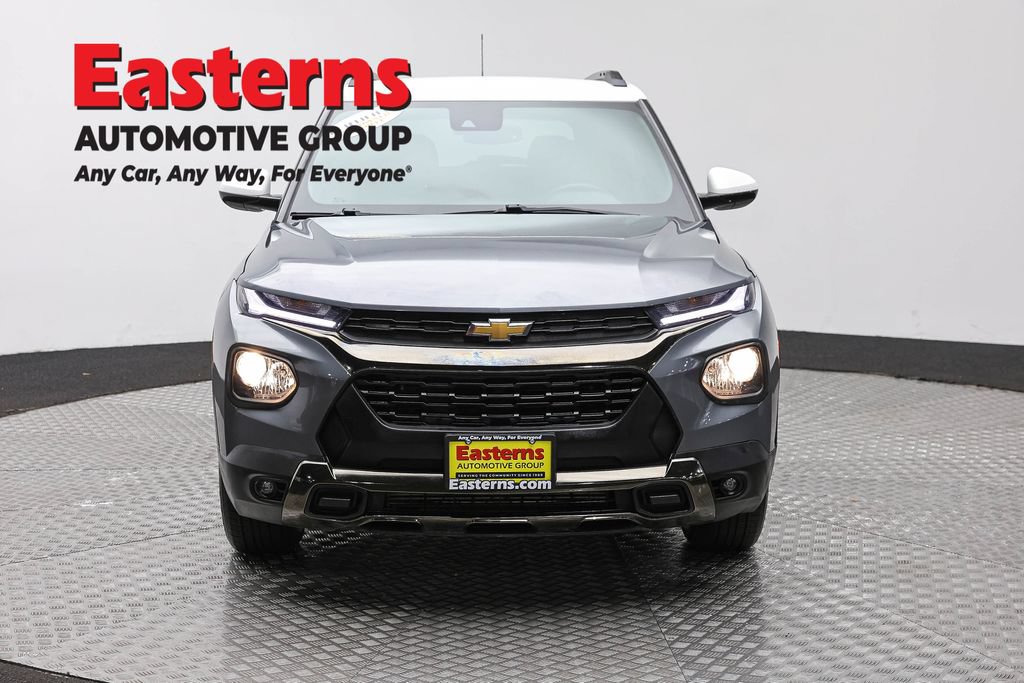 Used 2021 Chevrolet TrailBlazer ACTIV w/ Convenience Package FWD image 2