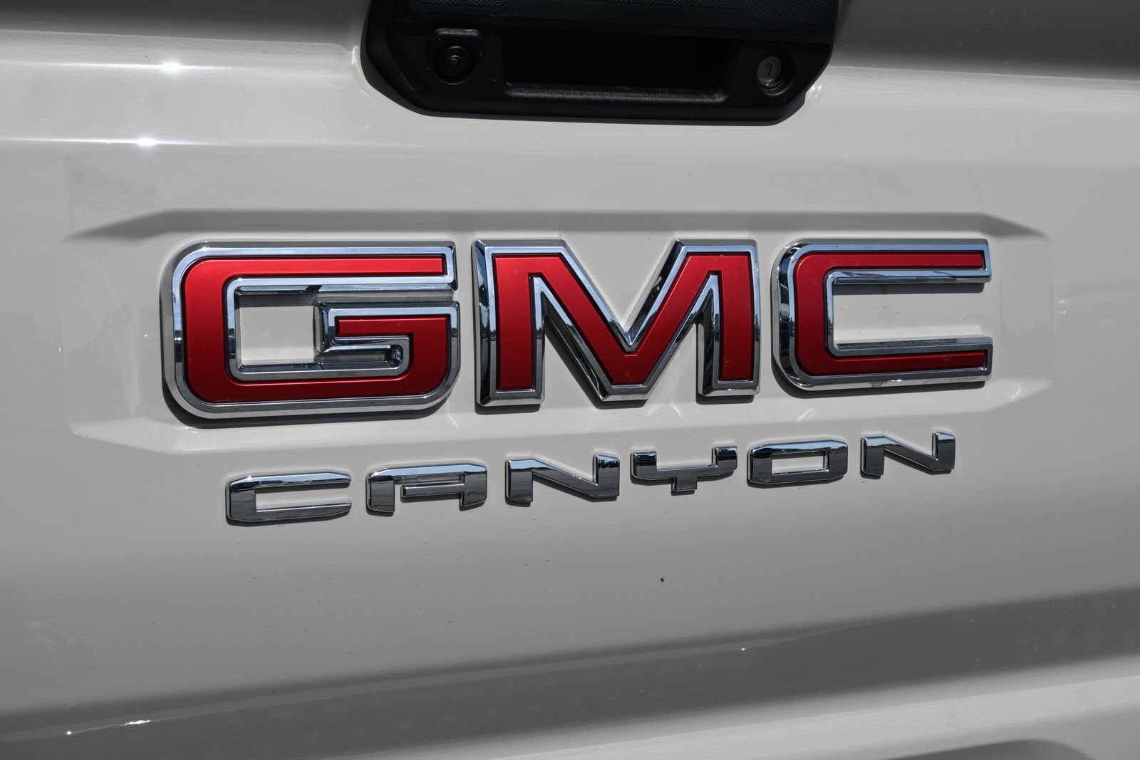 New 2026 GMC Canyon AT4 w/ Technology Plus Package AWD/4WD image 22