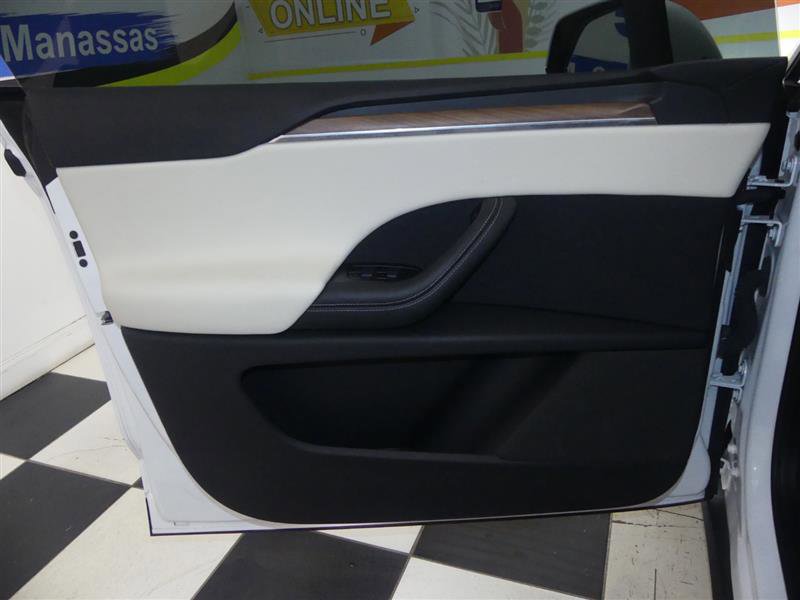 Used 2025 Tesla Model X image 26