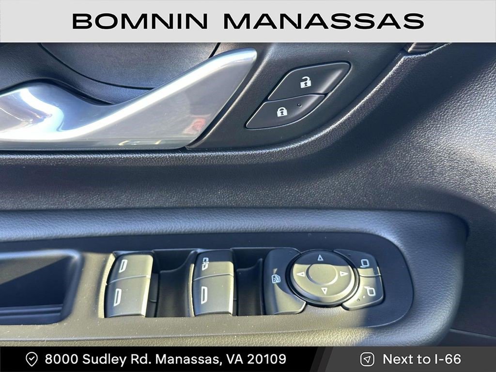 Certified 2024 GMC Terrain SLE image 24