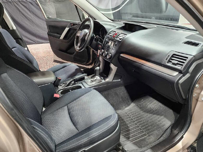 Used 2015 Subaru Forester 2.5i Premium w/ All-Weather Package image 13