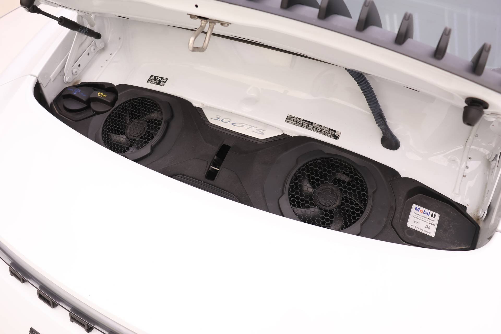 Certified 2024 Porsche 911 Carrera GTS image 23