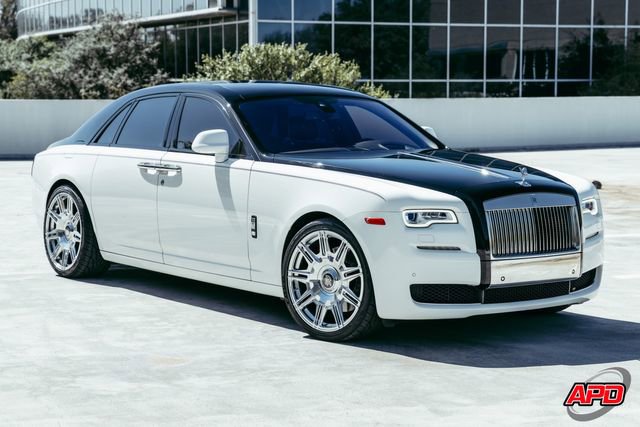 Used 2017 Rolls-Royce Ghost RWD image 44