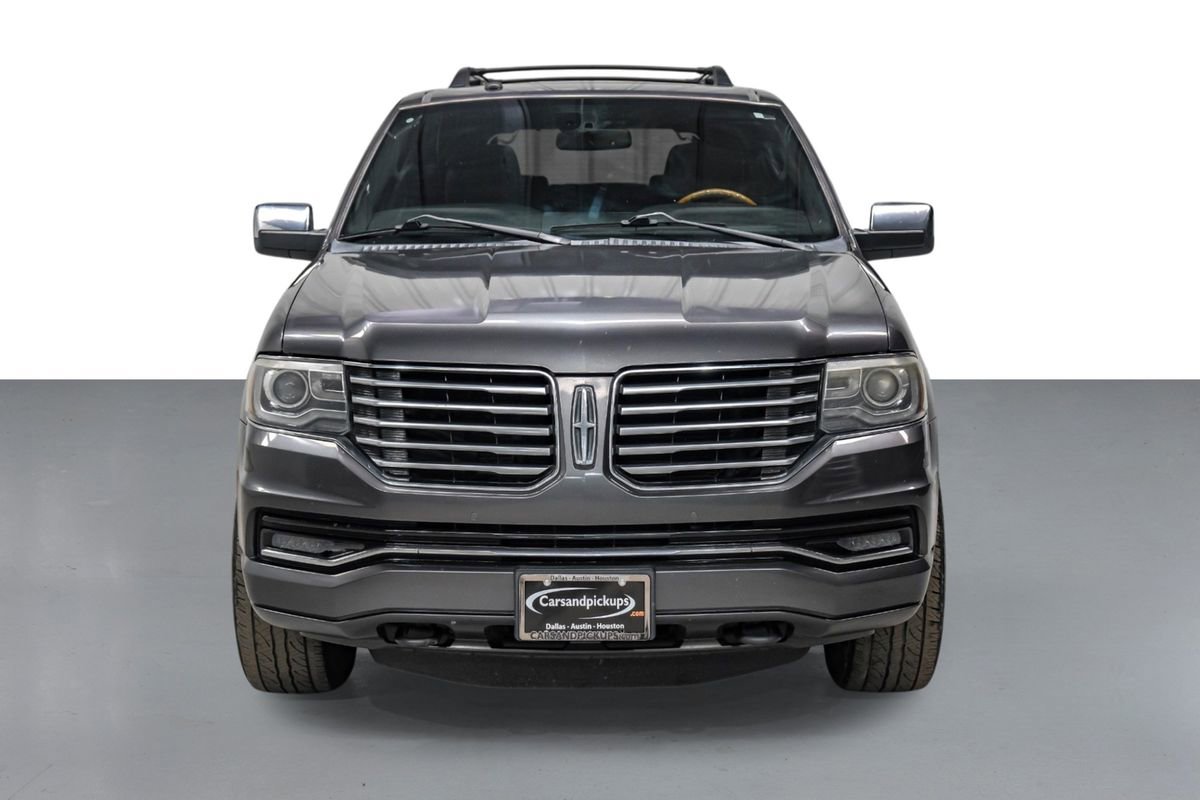 Used 2016 Lincoln Navigator Select image 3