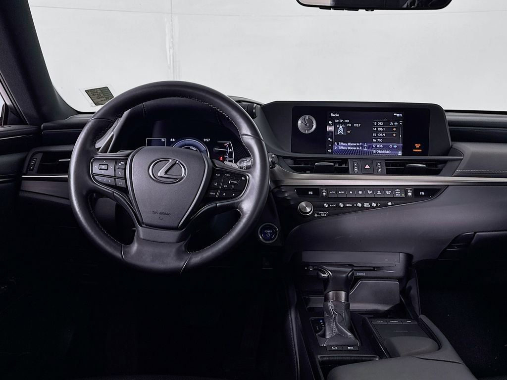 Used 2021 Lexus ES 300h w/ Accessory Package 2 image 12