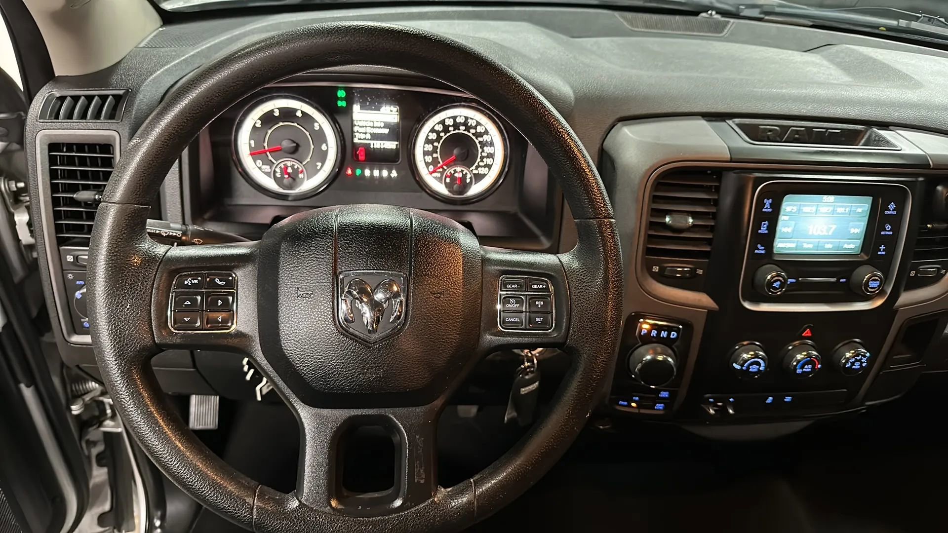 Used 2017 RAM 1500 Express w/ Express Value Package image 19