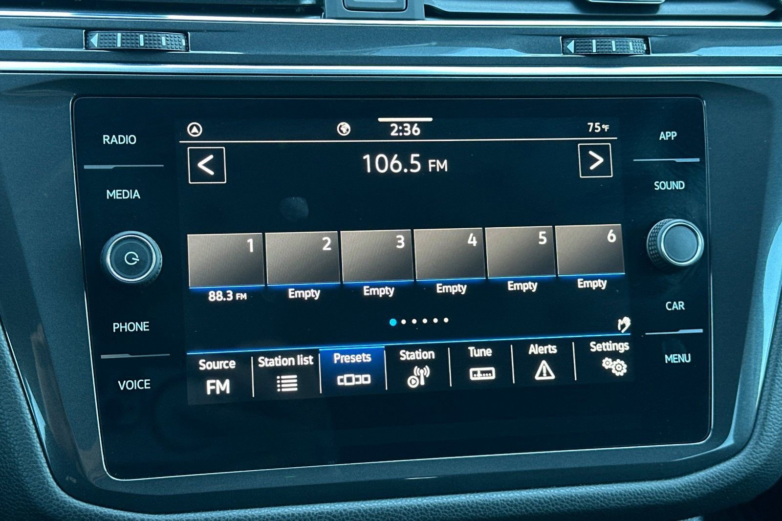 Certified 2023 Volkswagen Tiguan SE image 19