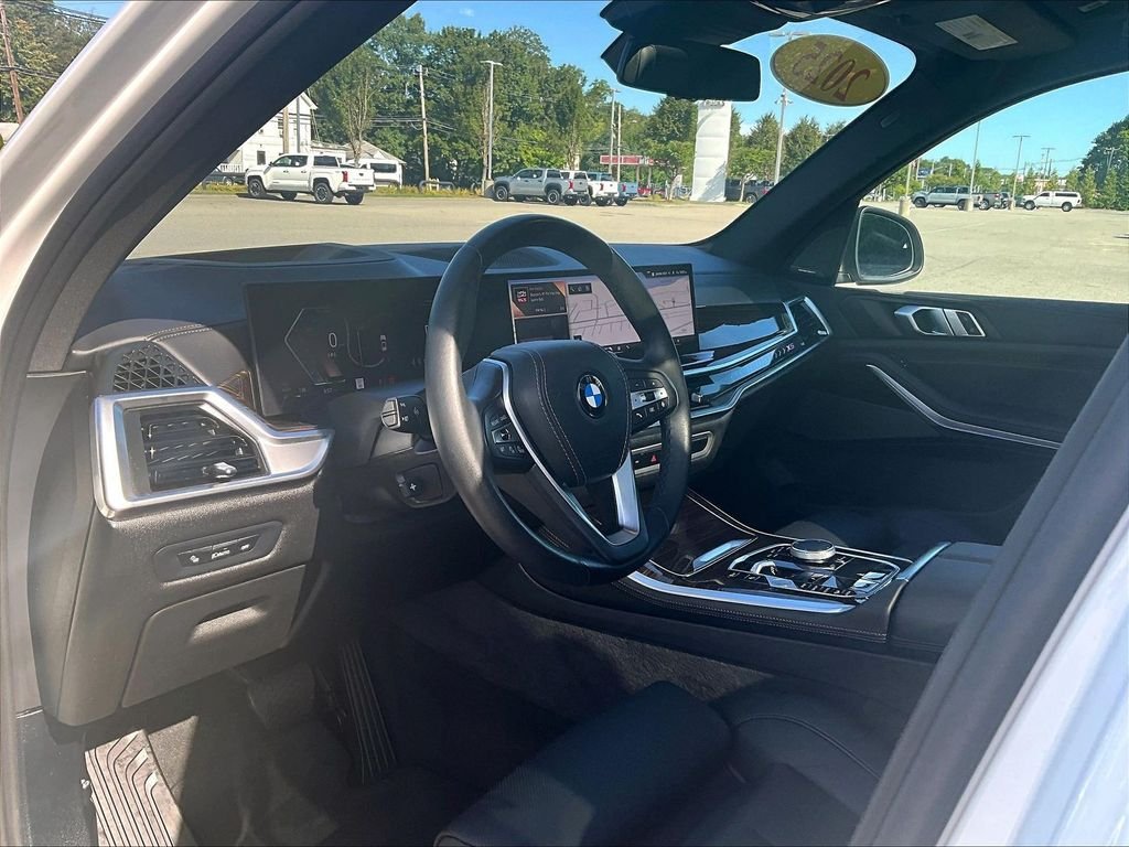 Used 2026 BMW X5 xDrive40i AWD/4WD image 8