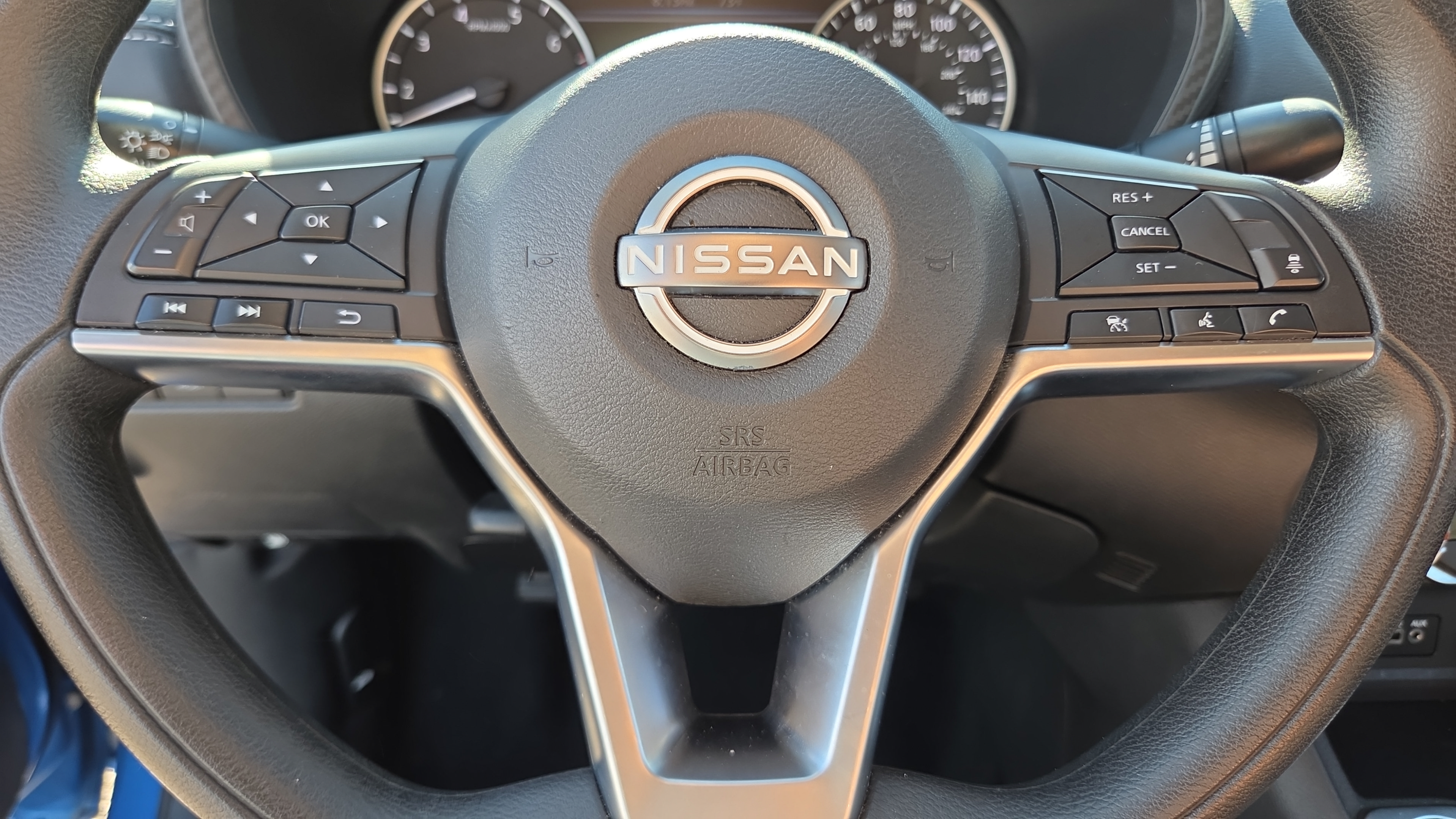 Used 2024 Nissan Sentra SV FWD image 22