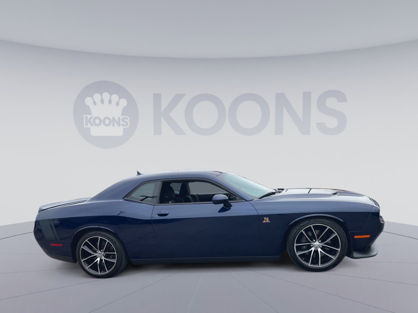 Used 2016 Dodge Challenger R/T Scat Pack RWD image 2