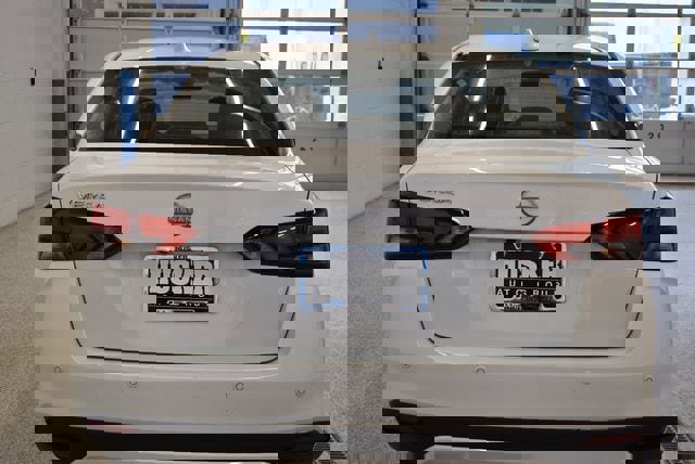 Used 2025 Nissan Versa SV image 11