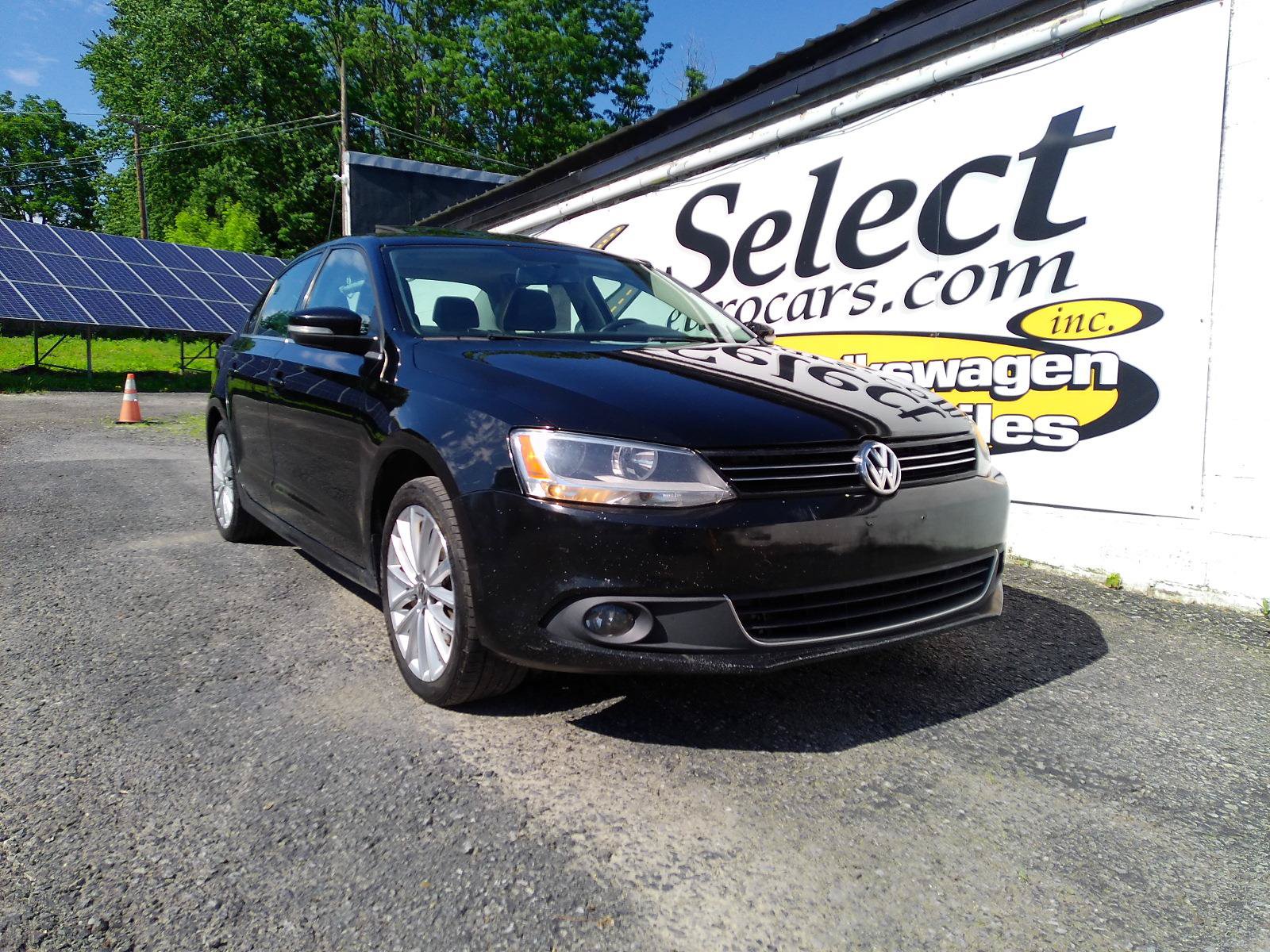 Used 2012 Volkswagen Jetta SEL FWD image 1