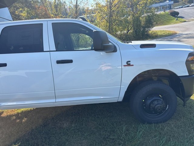 New 2026 RAM 3500 Tradesman image 4