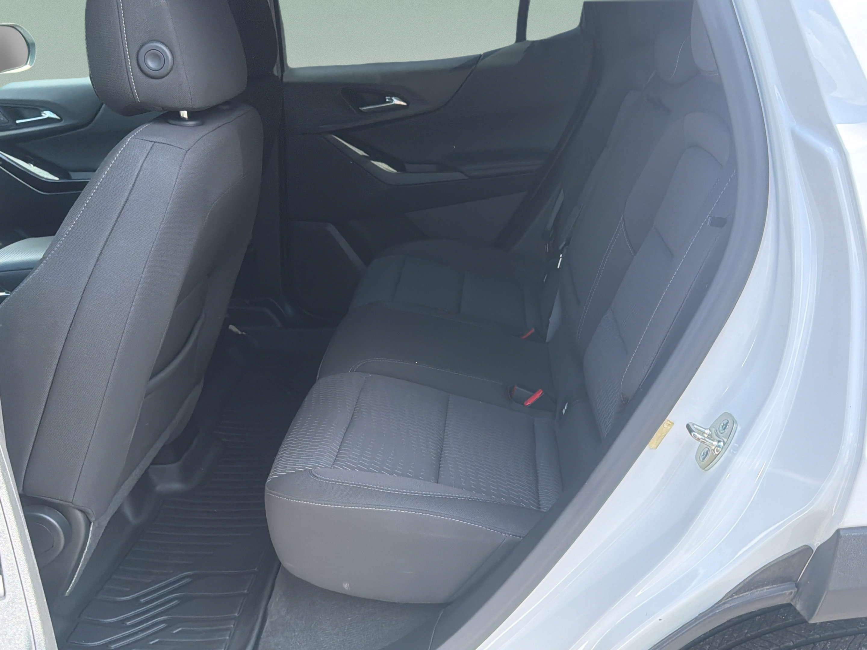 Used 2025 Chevrolet Equinox LT AWD/4WD image 21