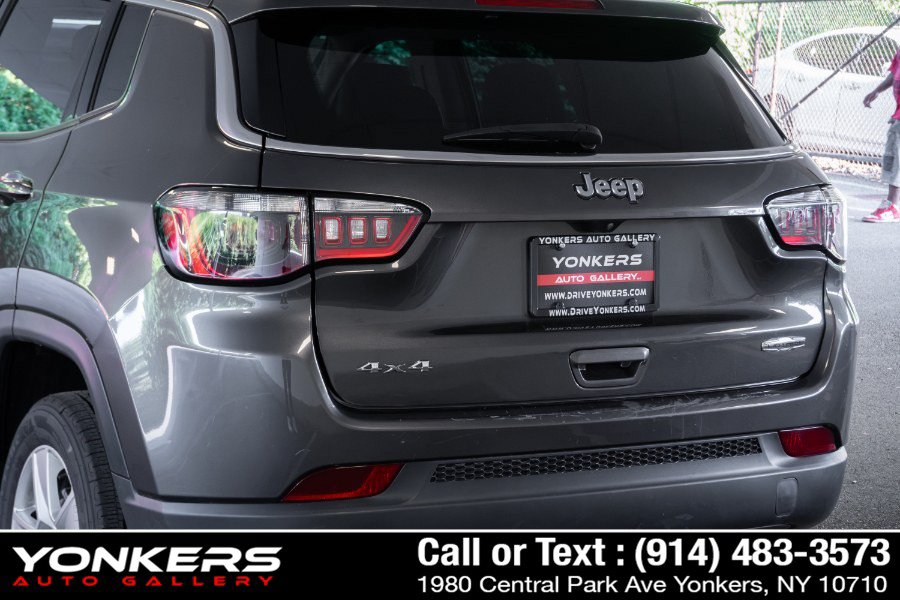 Used 2022 Jeep Compass Latitude AWD/4WD image 46