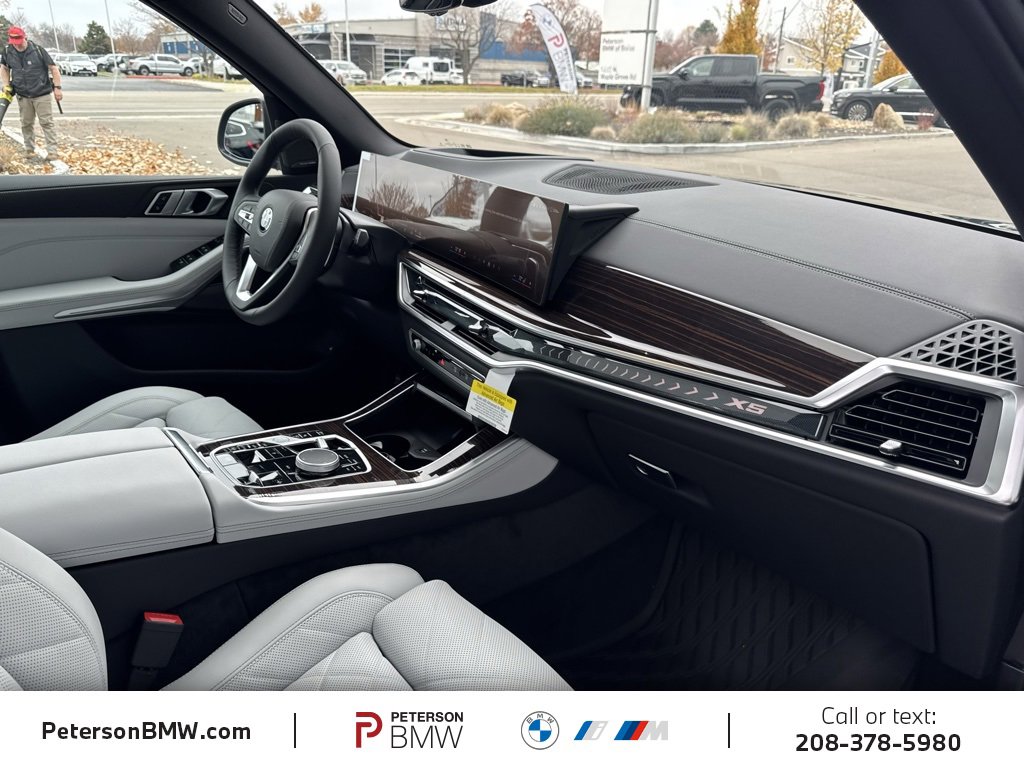 New 2026 BMW X5 xDrive50e image 18