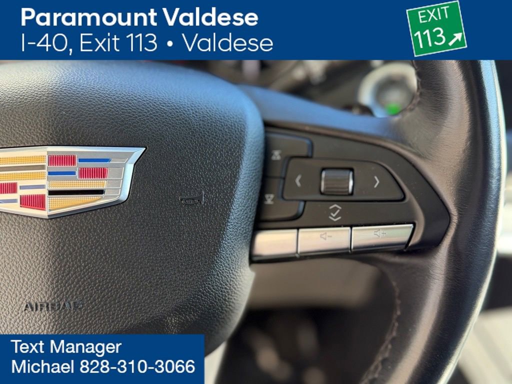 Used 2023 Cadillac XT4 Premium Luxury image 16