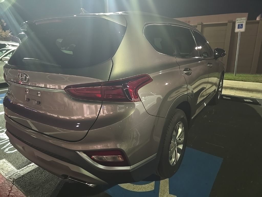 Used 2019 Hyundai Santa Fe SEL image 6