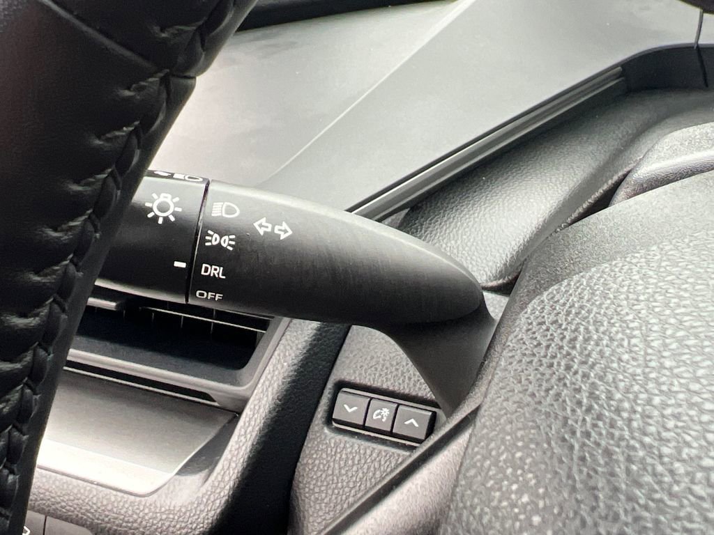 Used 2024 Toyota Prius LE image 29
