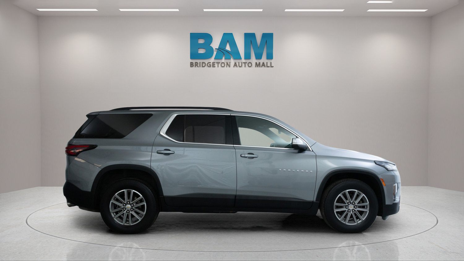 Used 2023 Chevrolet Traverse LT AWD/4WD image 8