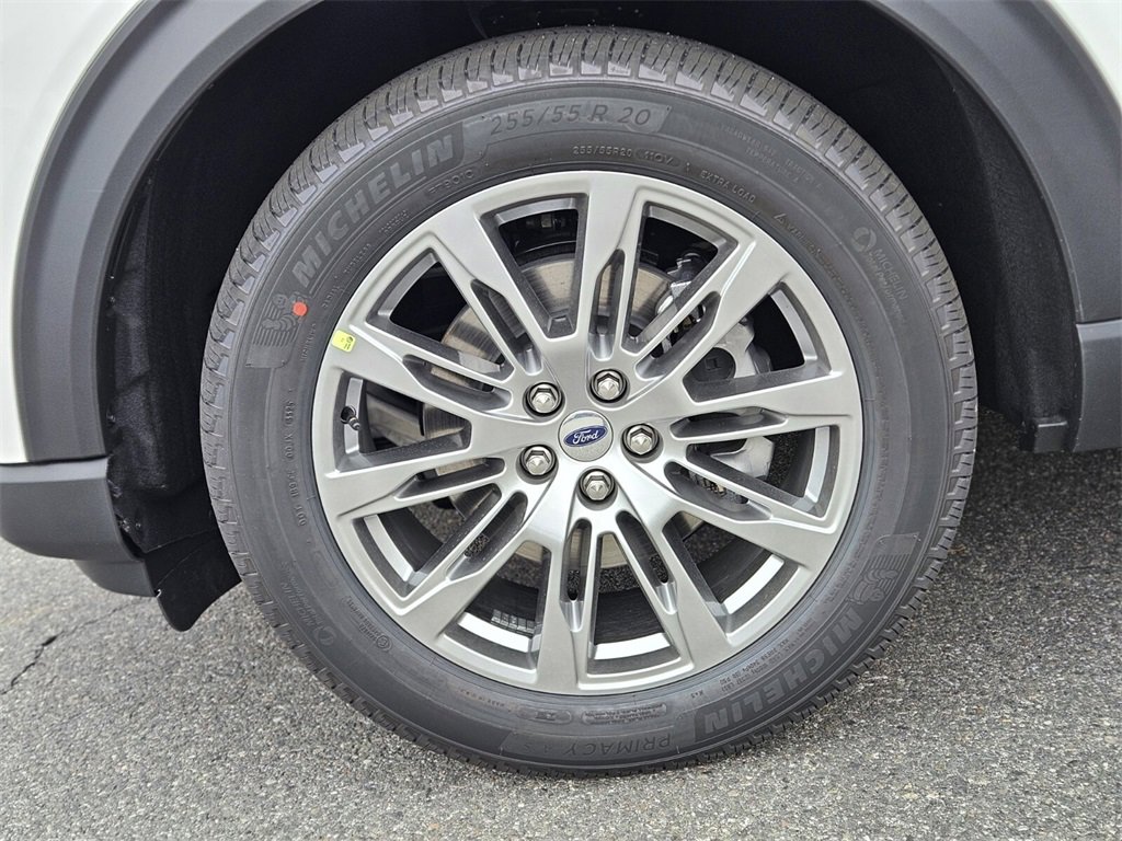 New 2026 Ford Explorer Platinum image 31