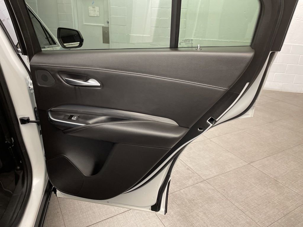 Used 2024 Cadillac XT4 Premium Luxury image 31