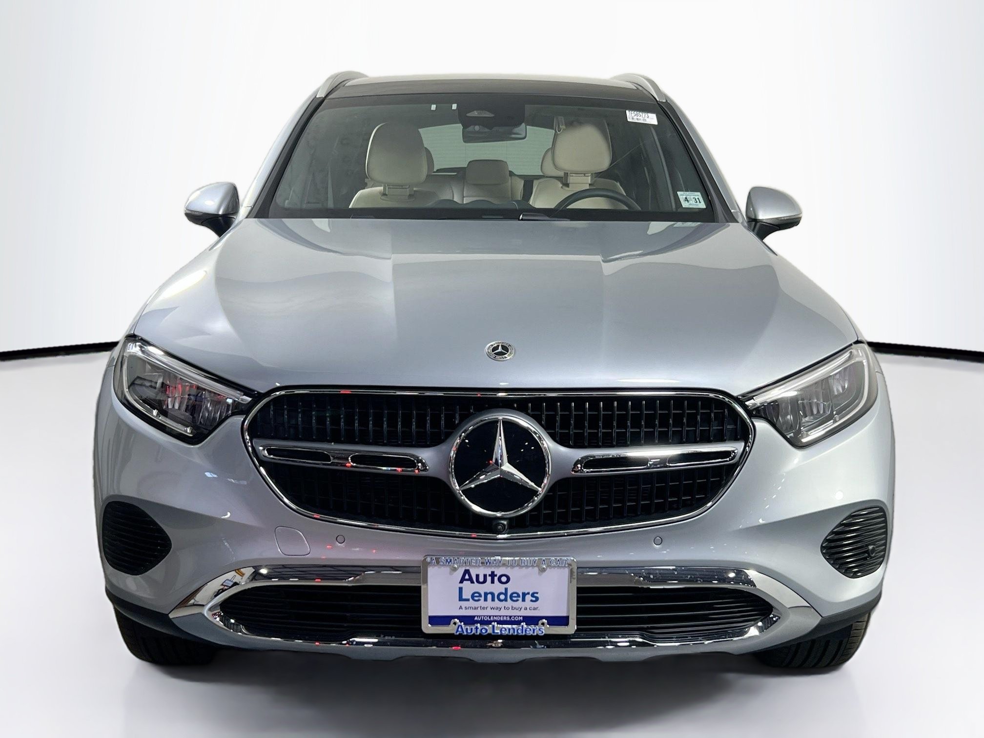 Used 2026 Mercedes-Benz GLC 300 4MATIC image 2