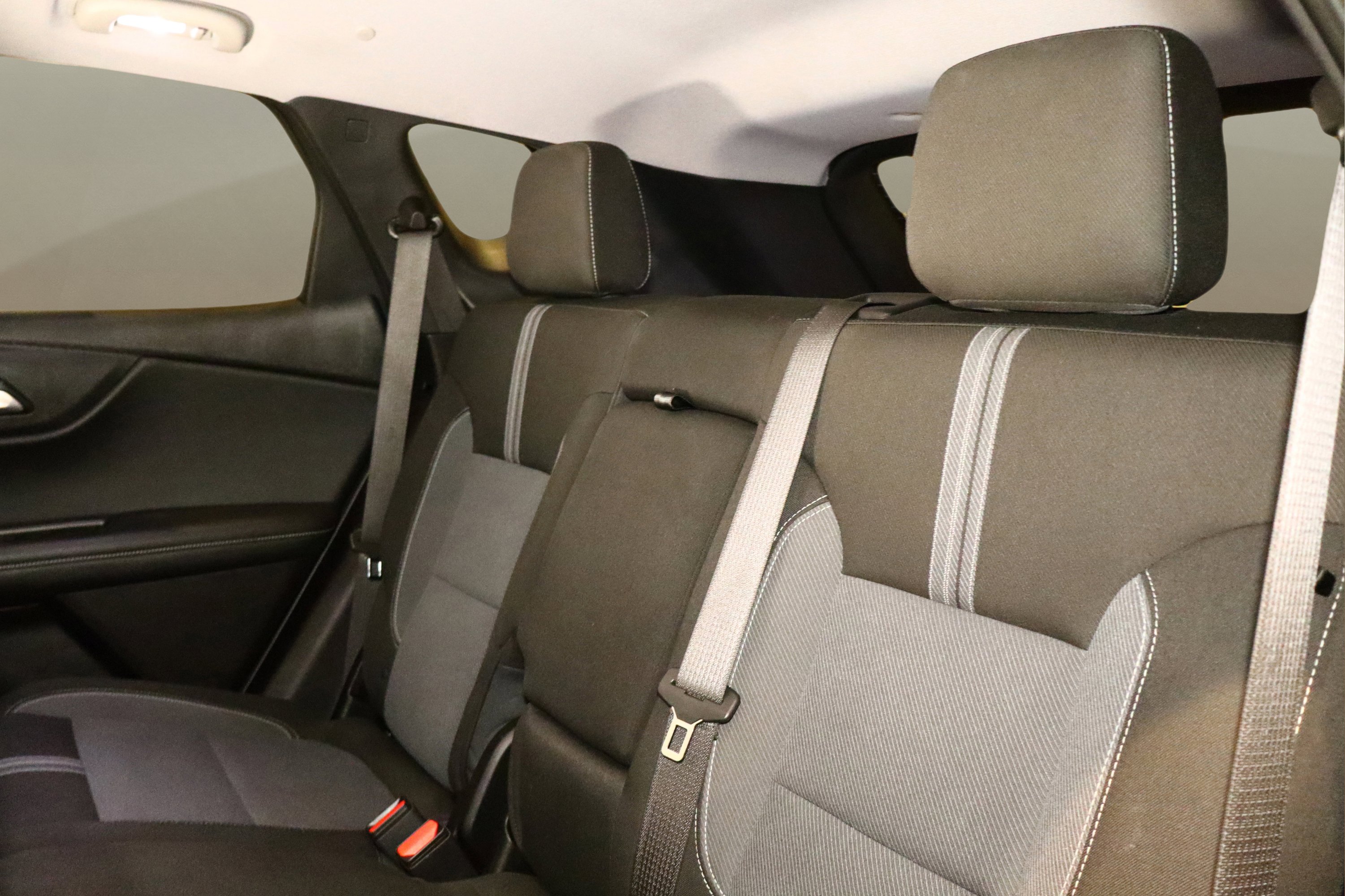 Used 2023 Chevrolet Blazer LT image 16