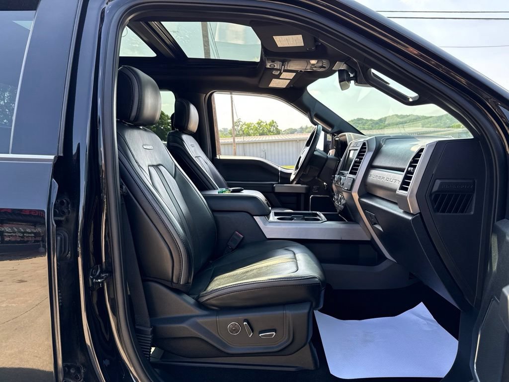 Used 2019 Ford F250 Platinum w/ Platinum Ultimate Package AWD/4WD image 46