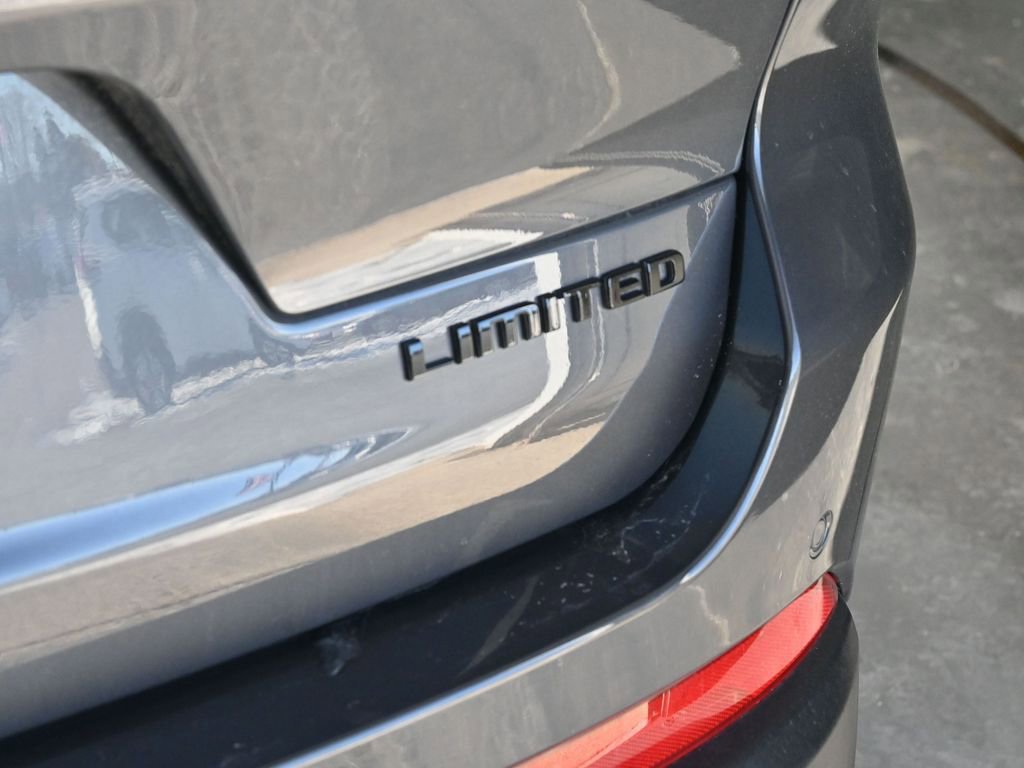 New 2025 Jeep Grand Cherokee L Limited image 9