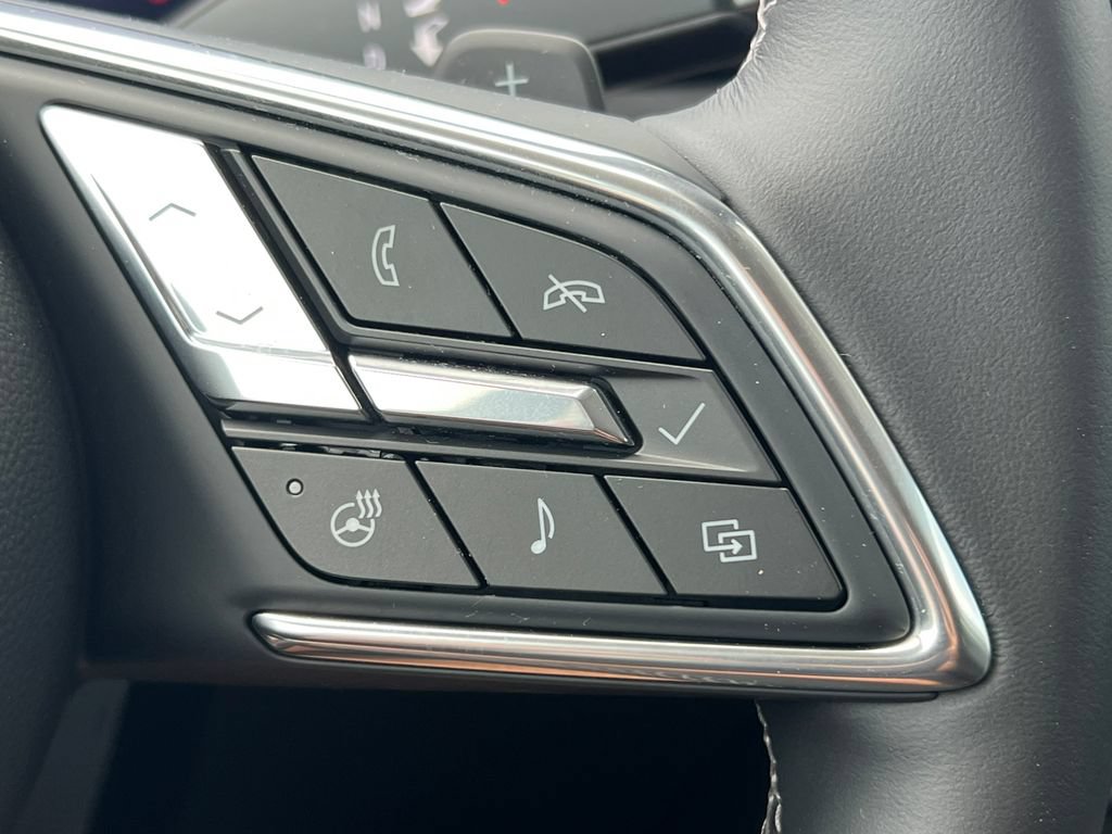 Used 2024 Buick Envision Avenir AWD/4WD image 22