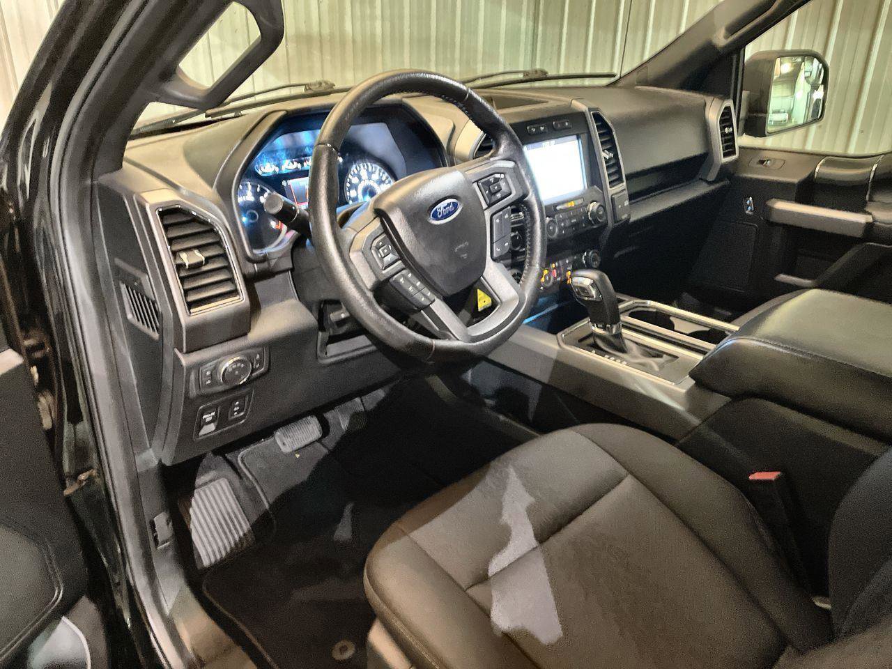 Used 2019 Ford F150 XLT w/ Equipment Group 302A Luxury image 10