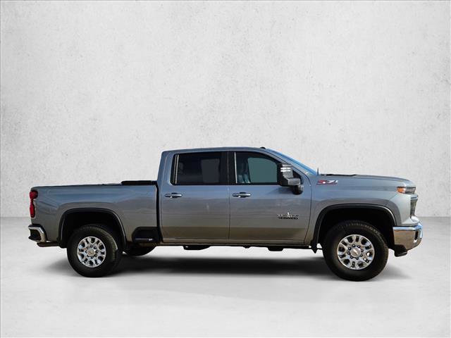 Used 2025 Chevrolet Silverado 2500 LT w/ Texas Edition image 4