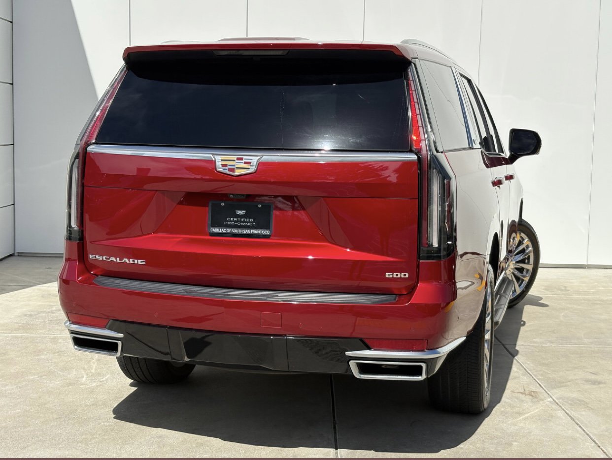 Used 2024 Cadillac Escalade Premium Luxury w/ Performance Package AWD/4WD image 6