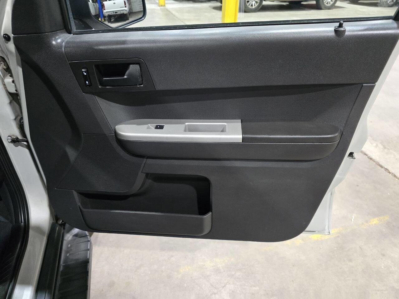 Used 2008 Ford Escape XLT image 34