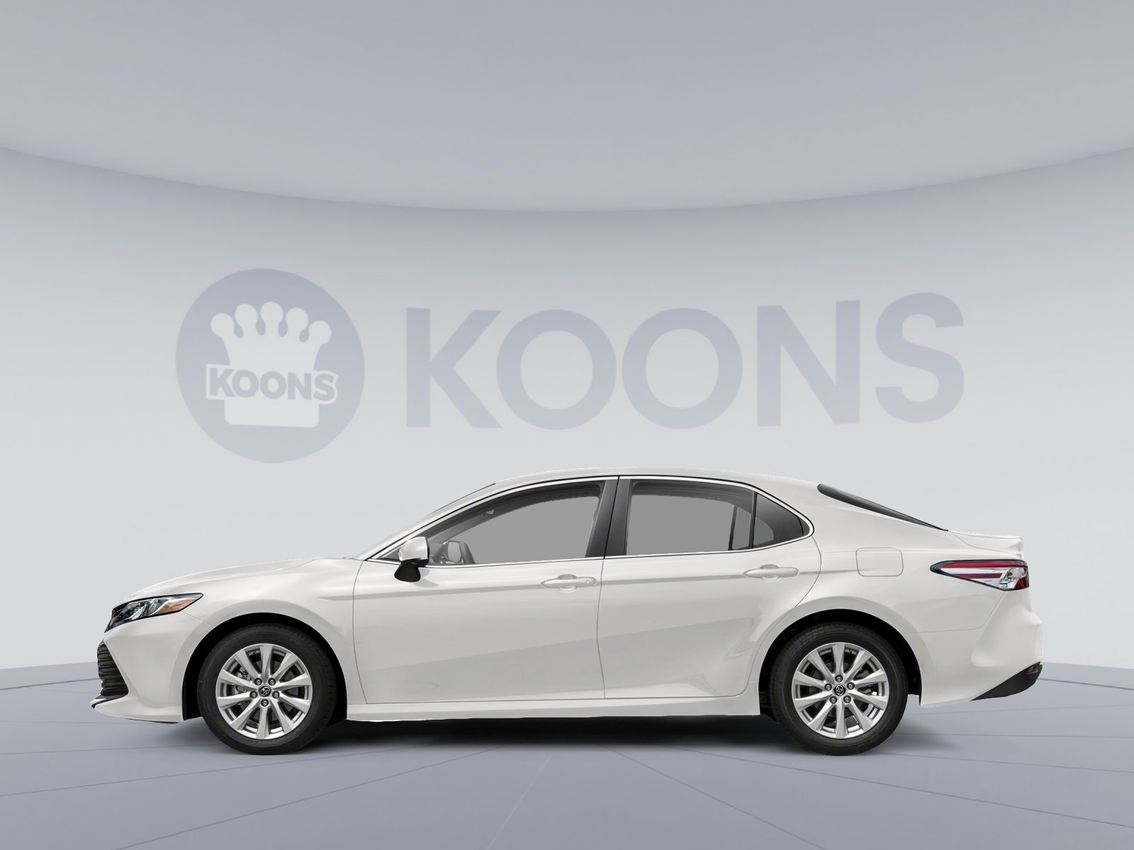 Used 2018 Toyota Camry LE FWD image 4