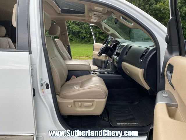 Used 2020 Toyota Sequoia Limited AWD/4WD image 17