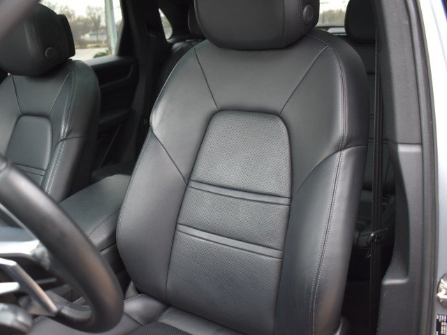Used 2021 Porsche Cayenne AWD/4WD image 31