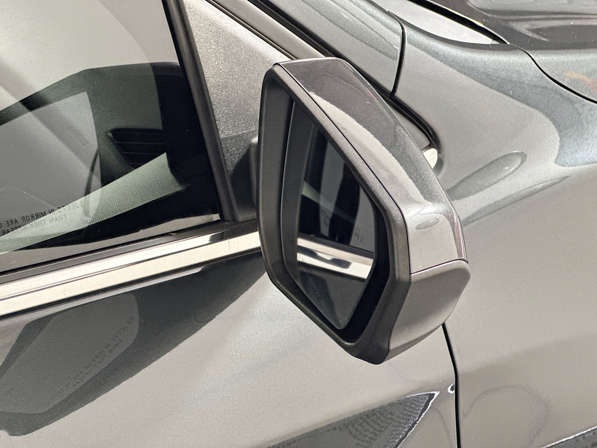 Used 2020 Chevrolet Equinox LT FWD image 10
